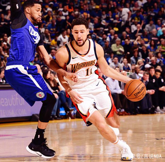 对手防守球 对手防守球